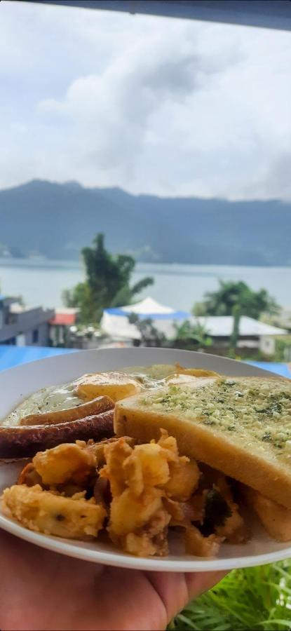 The Maple Inn Pokhara Buitenkant foto
